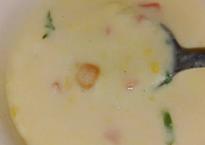 Potato and corn cream soup