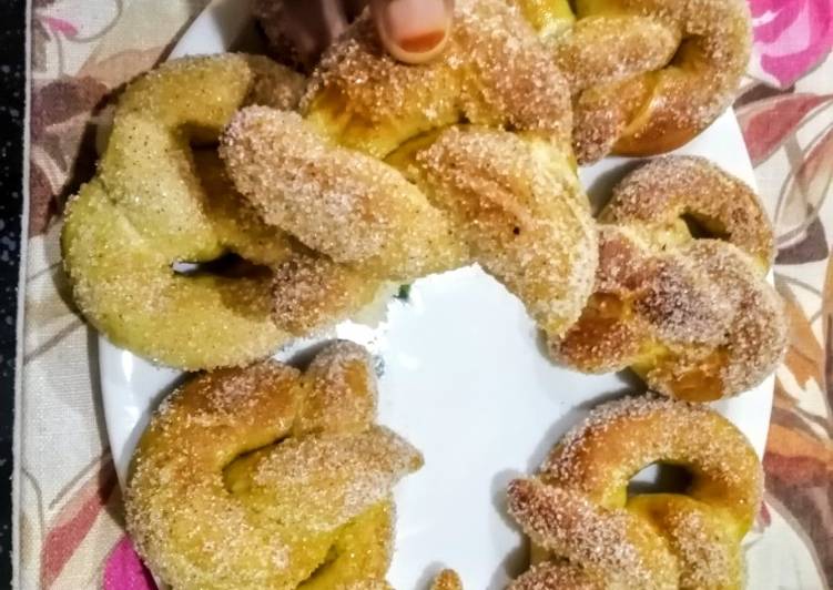 Simple Way to Prepare Award-winning Cinnamon pretzels