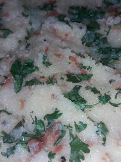 A picture of Vegetable semolina (rava/suji) upma.