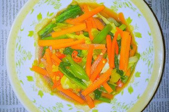 Langkah Mudah untuk Menyiapkan Yasai Itame (Tumis Sayur Ala Jepang) Simple, Enak Banget