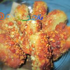 A picture of Risol Roti Tawar.
