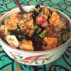 A picture of Quinoa veggie bowl.