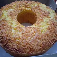 A picture of Bolu jadul keju, enaaaak, lembuuuttt.