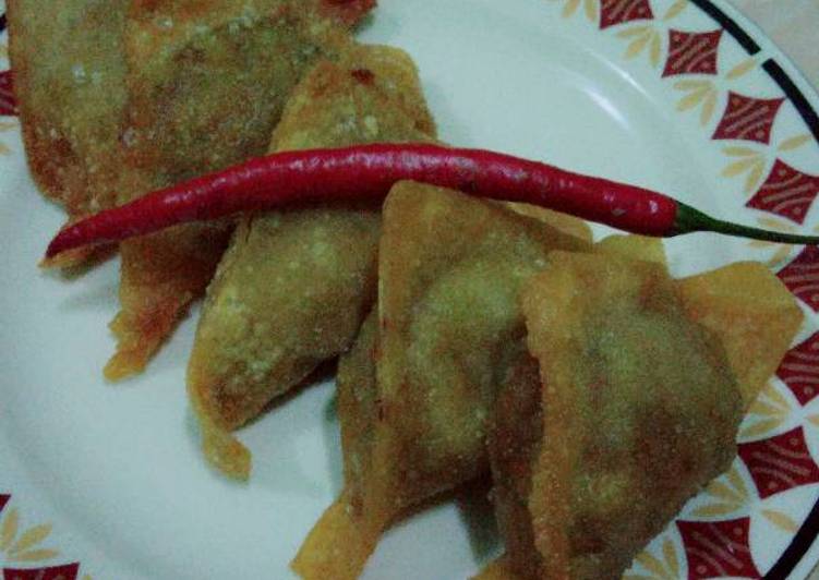 Resep Samoosa Kari Daging, Enak Banget
