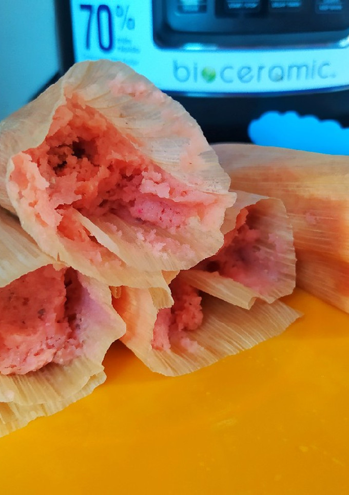 Una foto de Tamales dulces de queso crema