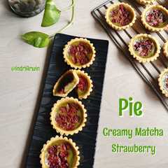 A picture of Pie Creamy Matcha Strawberry.
