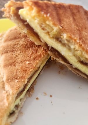 عکسی از دستور اسنک تخم مرغ کنجدی و خرما