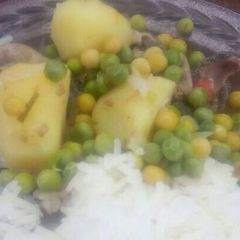 A picture of Matumbo, peas potatoes.