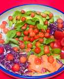 Ensalada  súper colorida de Verano con Cerezas y Vegetales !