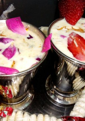 A picture of Gulkand rose thandai and strawberry thandai.