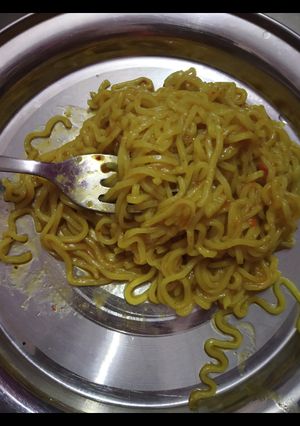 A picture of Tomato maggie.