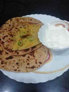 A picture of Chana Dal Paratha.