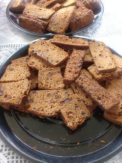 A picture of Raisin rusks.