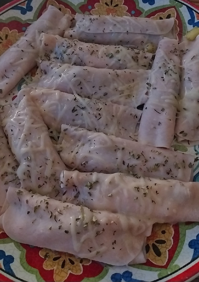 Una foto de Rollitos de pavo rellenos de calabacín y queso fresco light