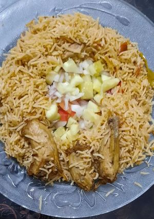 A picture of Chicken pulao.