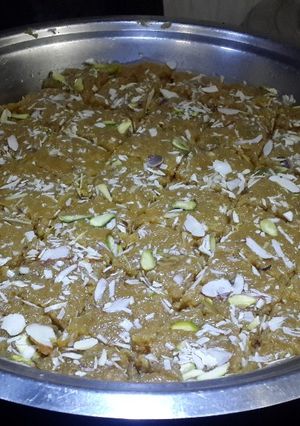 A picture of Besan Barfi.
