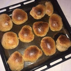 A picture of Buns.