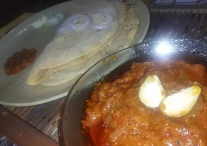 Khasta besan roti