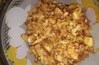 Anti Ribet, Memasak Sambal Telur Kacang Mete Istimewa