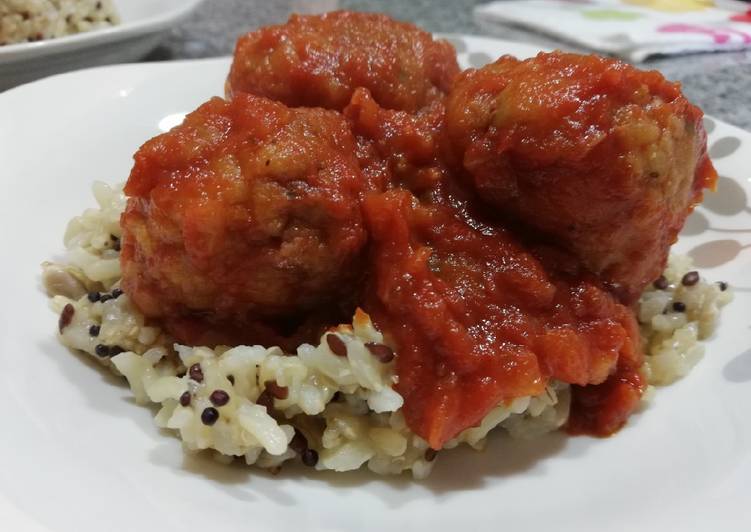 Albóndigas de Merluza en salsa de Tomate