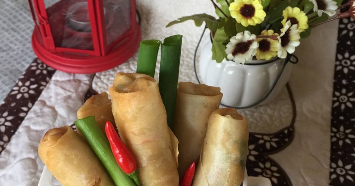 Resep Lumpia Ayam, Rebung dan water chestnut oleh rosalia hani Cookpad