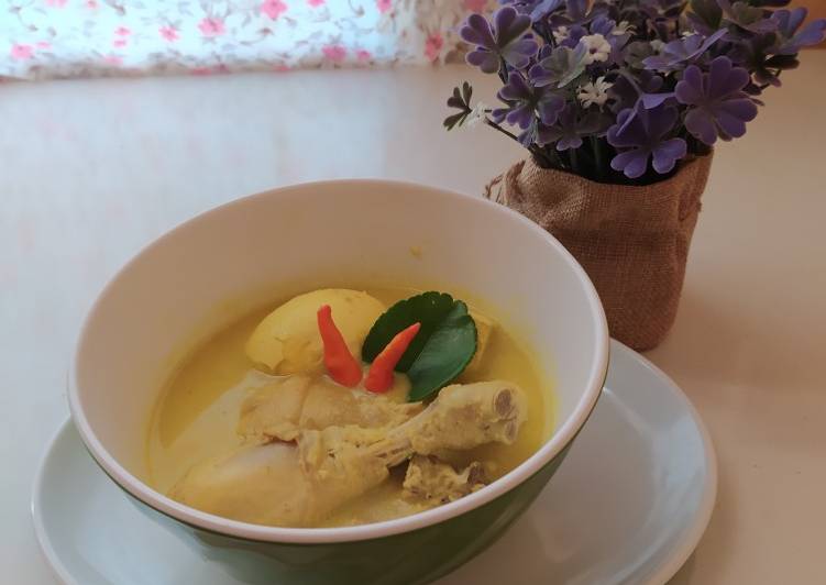 Resep Opor ayam telur tahu yang Enak