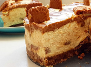 Φωτογραφία της συνταγής Biscoff Cheesecake, τσιζ κέικ με κρέμα μπισκότου και λευκή σοκολάτα