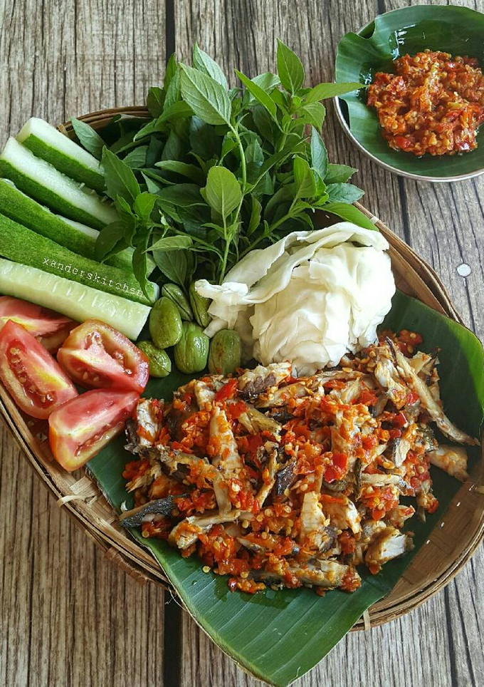 Foto resep Kembung suwir sambal korek