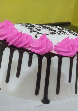 A picture of White forest cake theme.