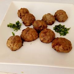 A picture of Baked meat balls.