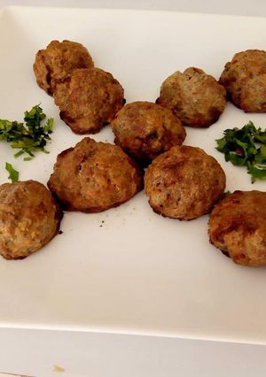 A picture of Baked meat balls.