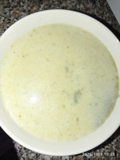 Una foto de Crema de patata con ortigas