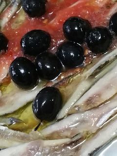 Una foto de Ensalada de boquerones