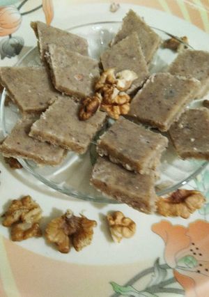 A picture of Akhrot ki barfi healthy and tasty.