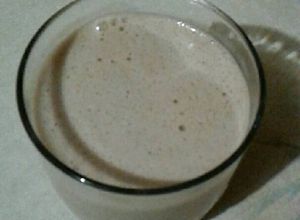 Una foto de Licuado de plátano con chocolate