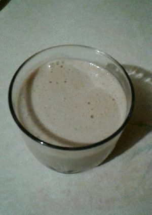 Una foto de Licuado de plátano con chocolate