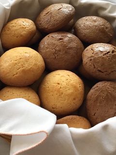 Una foto de Pastas de limón y cacao puro