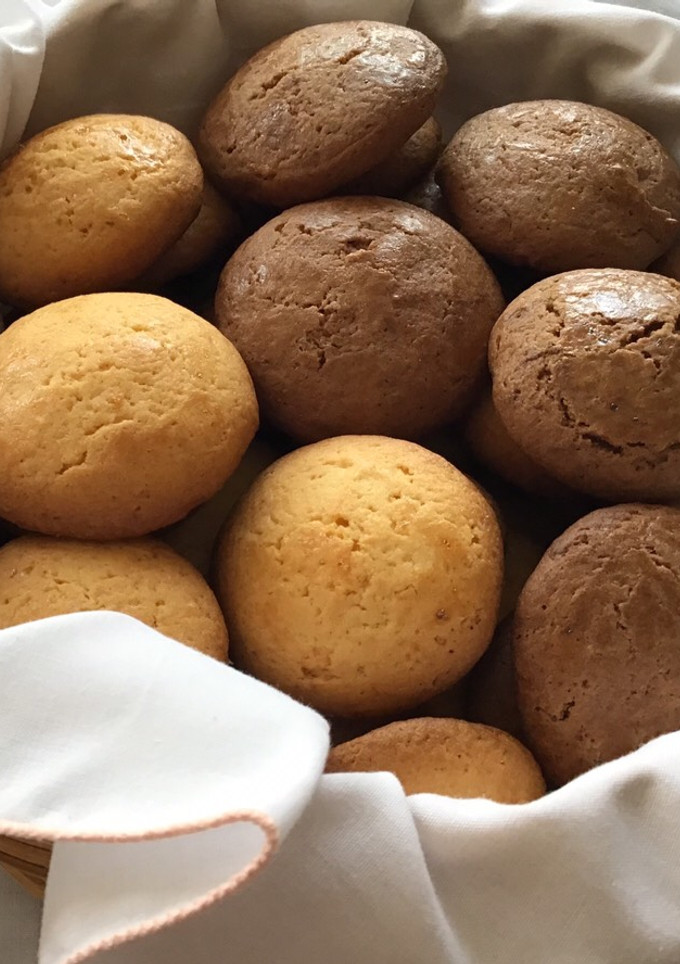 Una foto de Pastas de limón y cacao puro
