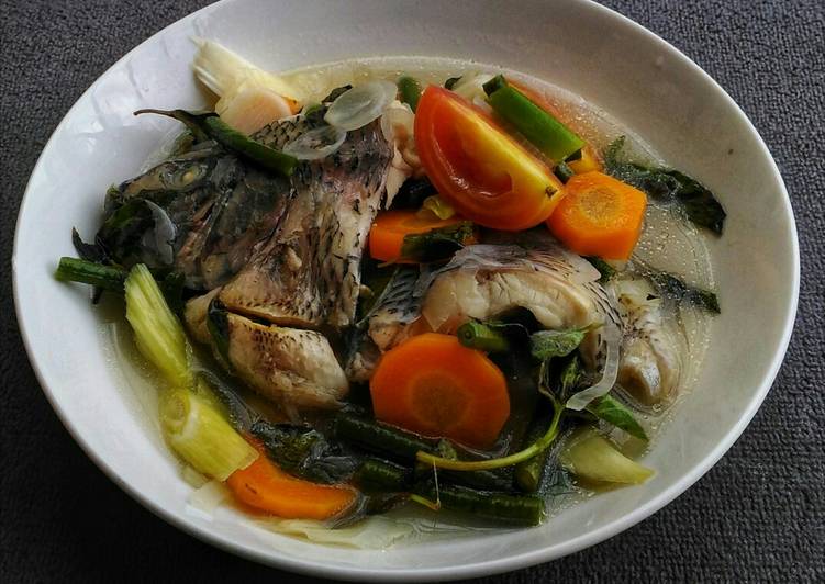Sup ikan nila sayuran