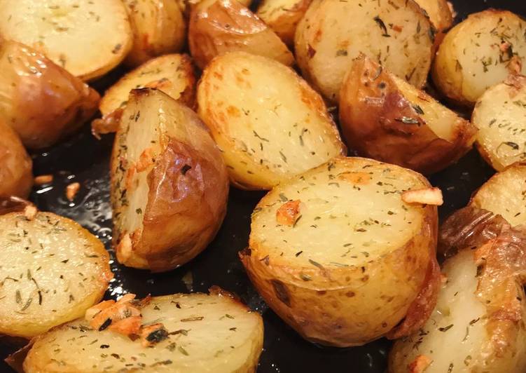 crispy baby potatoes with garlic and herbs recipe main photo