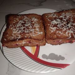 A picture of Mayonnaise sandwich.