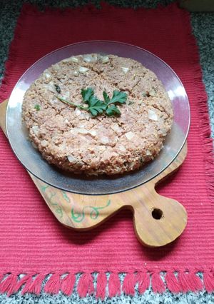 Una foto de Kebbe o Kepi árabe