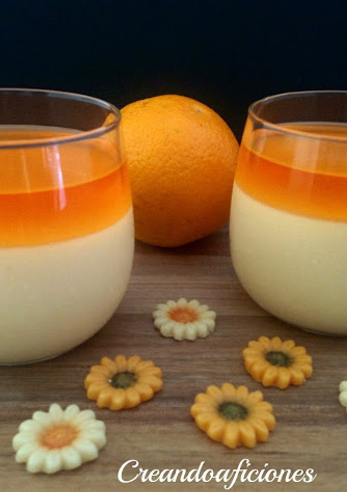 Una foto de Postre con gelatina de naranja