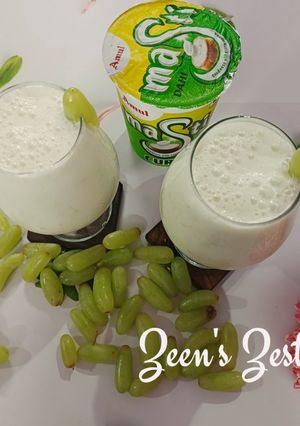 A picture of Green Grapes Lassi.