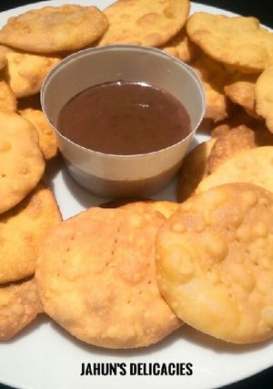 A picture of Milk-Crackers.