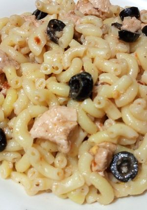 A picture of Chicken Macrooni.