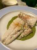 Cefalo sul sale con pesto di zucchine