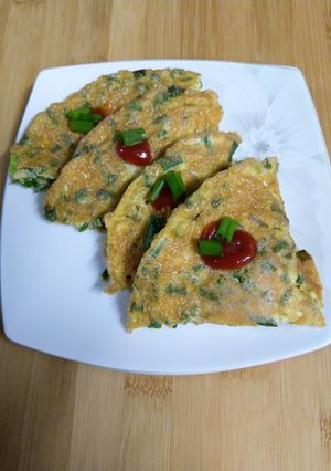 A picture of Egg spring onion omlet.