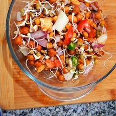 A picture of Sprout Chaat.