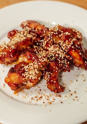 A picture of Yangnyeom chicken : Korean spicy chicken.